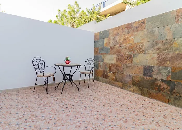 Flatguest Pr Beach - Terrace + Garden + 24H